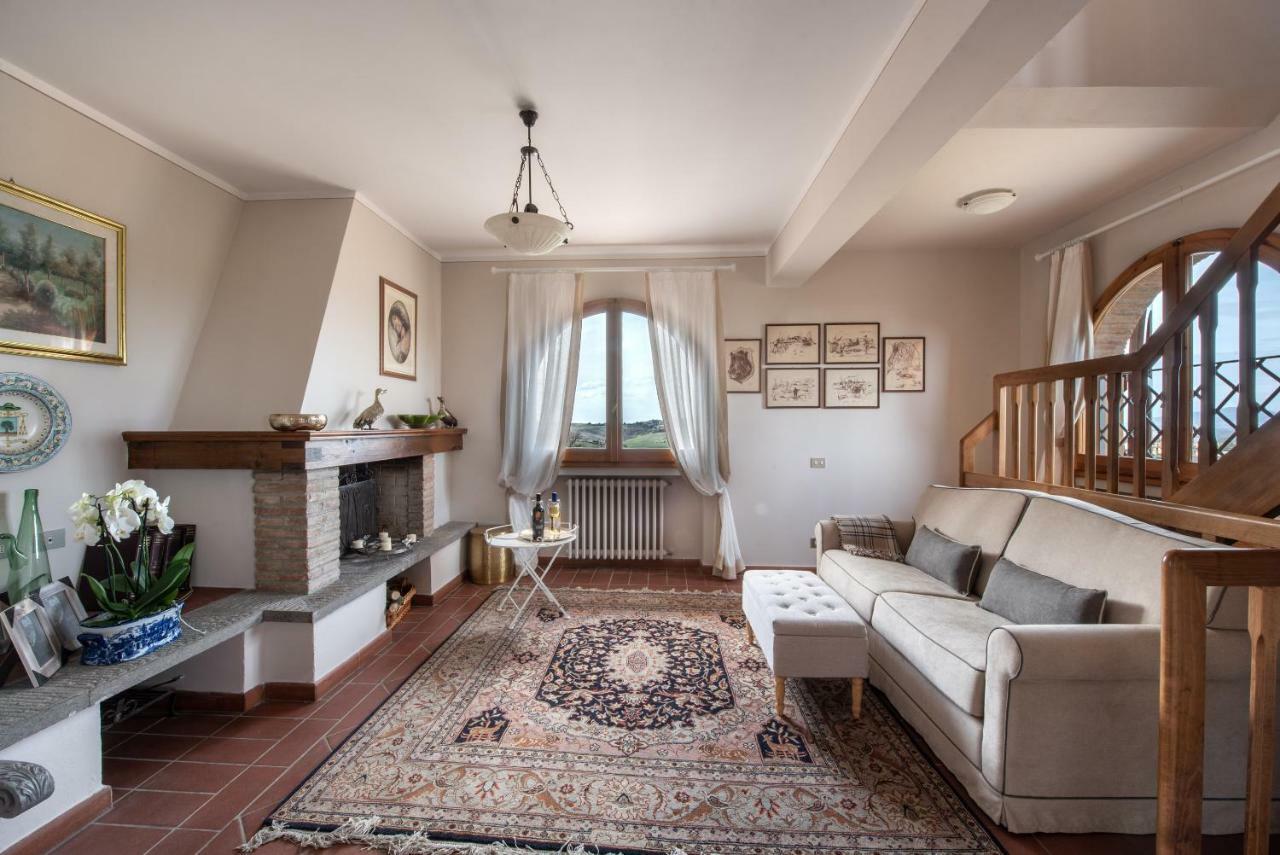 Agriturismo Casale Ugolini 몬테스페르톨리 외부 사진